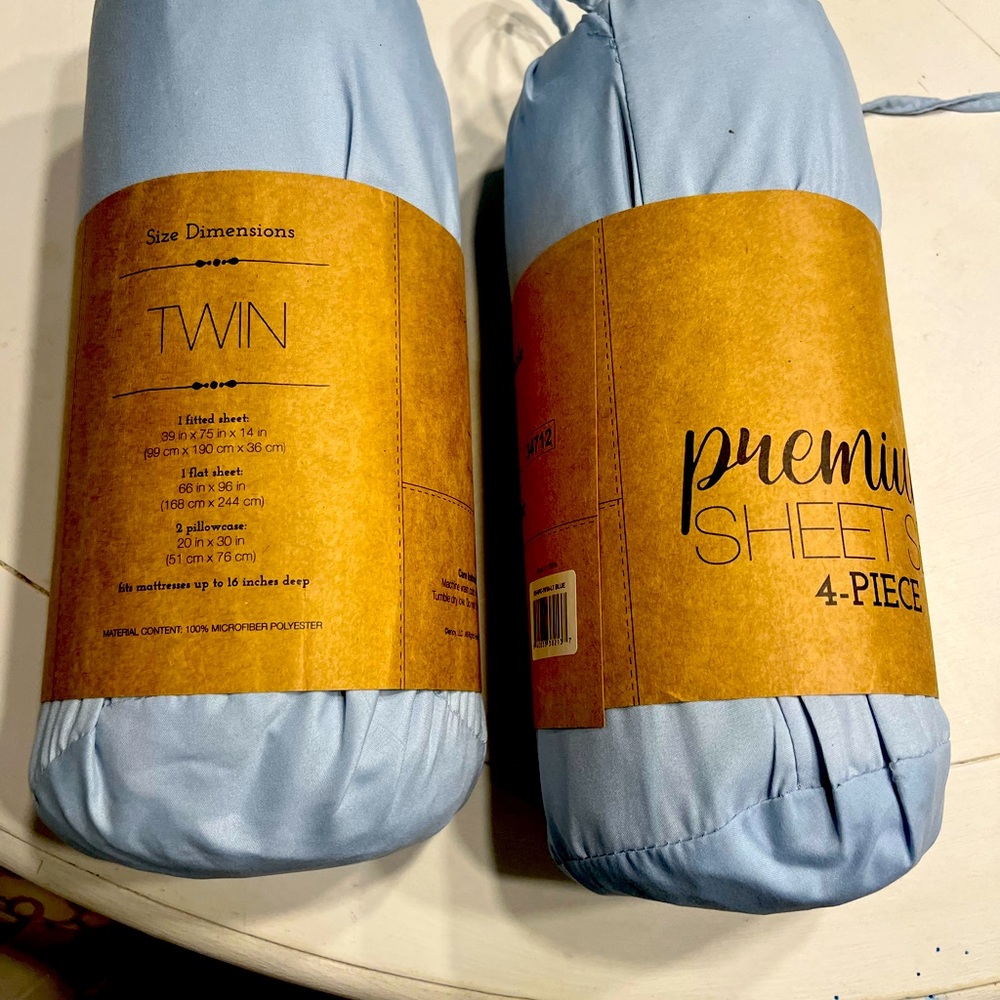 Brand new. 2 twin sheet sets